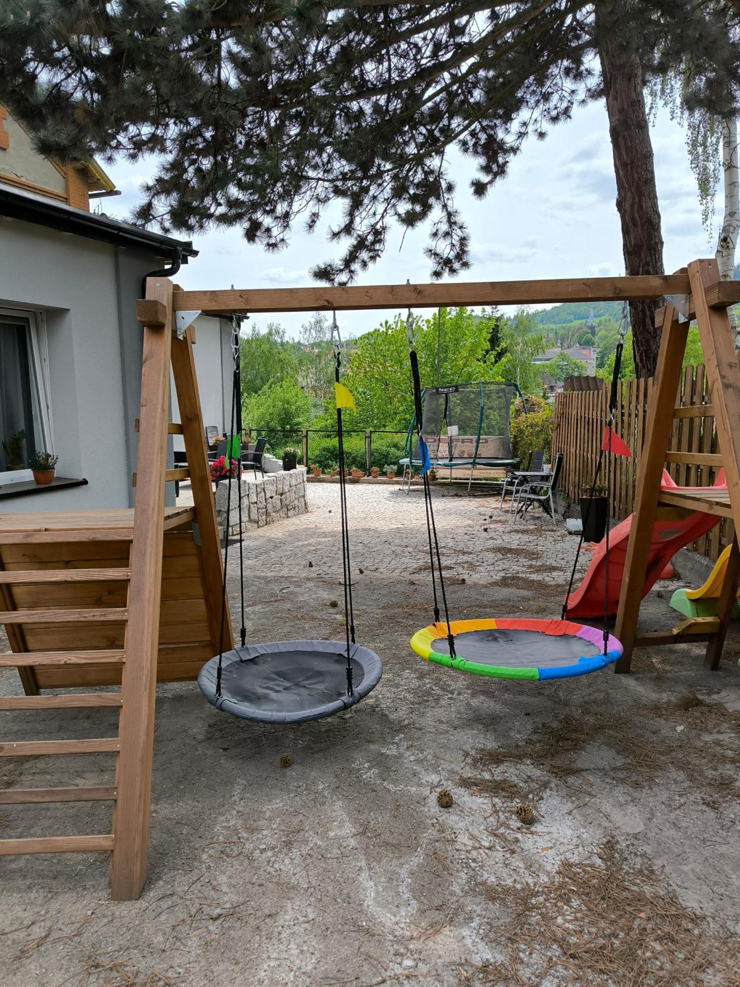 Dawna Mleczarnia Apartamenty Sosnowy Nowa Ruda Exterior photo